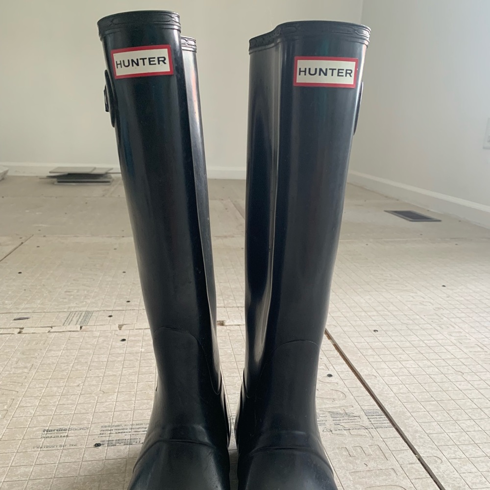 Hunter black boots